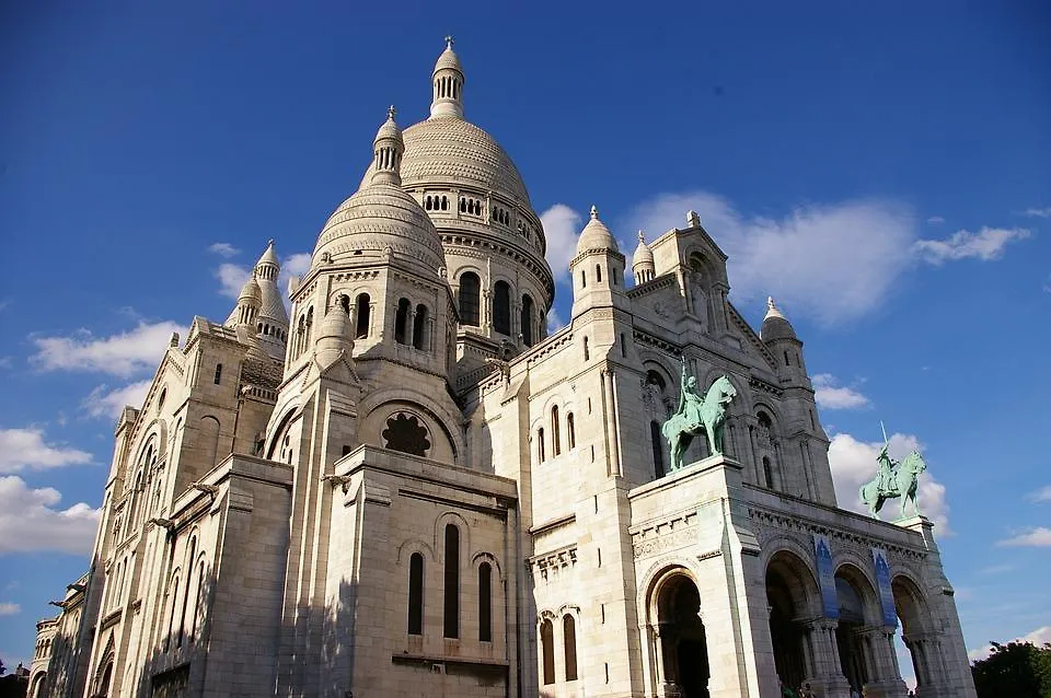 Montmartre Abbesses-artist Village Апартаменты Париж